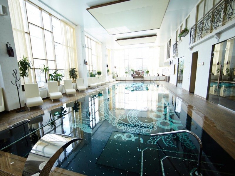 Commercial Swimming pool in a hotel